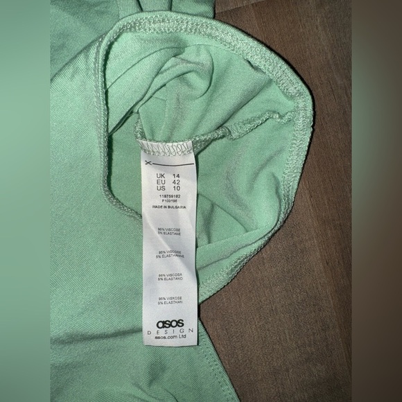 ASOS Short Sleeve Milkmaid Bodysuit in Sage Green Size 10 - Picture 7 of 8